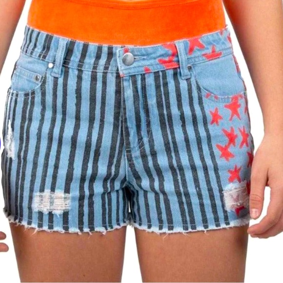 Birds of Prey Harley Quinn Denim Star-Patterned Women's Shorts - Picture 1 of 8